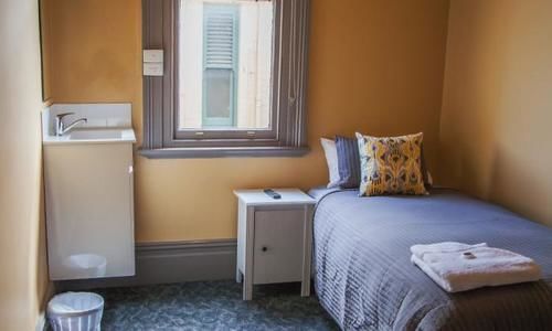 Hotel Сеснок Екстериор снимка